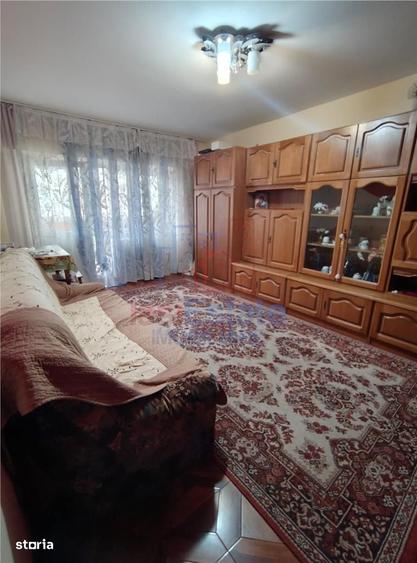 Apartament cu 3 camere decomandat în Alexandru cel Bun