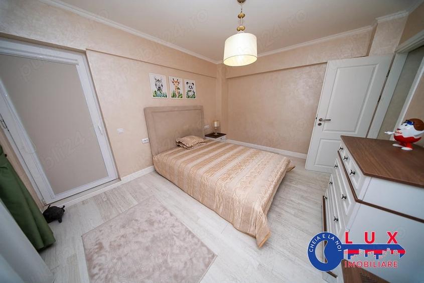 Apartament cu 3 camere decomandat în Ultracentral