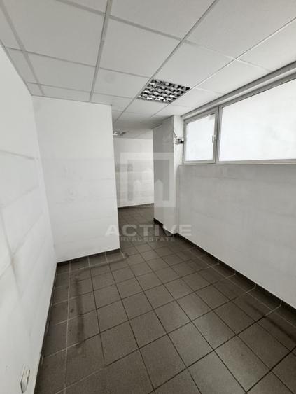 Spațiu comercial, de 137.69999694824 mp, în Central