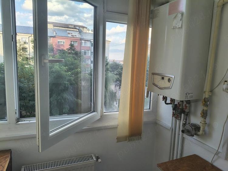 Garsonieră decomandată în Central