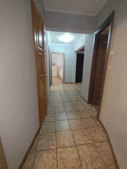 Inchiriez apartament doua camere - 6