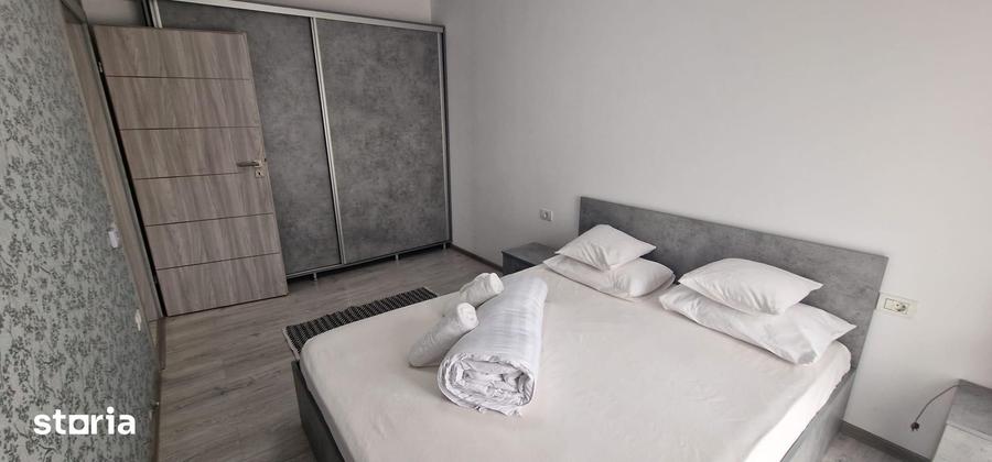 Apartament cu 3 camere în Cetate