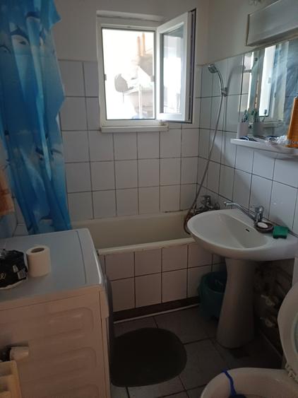 Apartament cu 2 camere semidecomandat în Dristor
