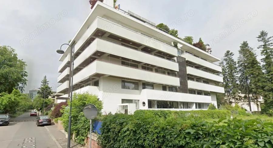 Apartament cu 4 camere, mobilat în Primăverii