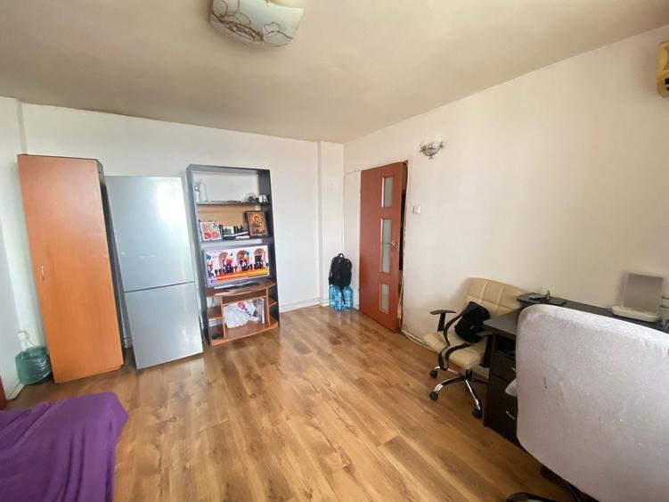 Apartament cu 2 camere semidecomandat, mobilat în Grivița