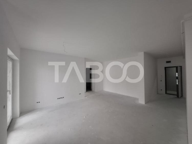 Penthouse cu 4 camere decomandat în Turnișor