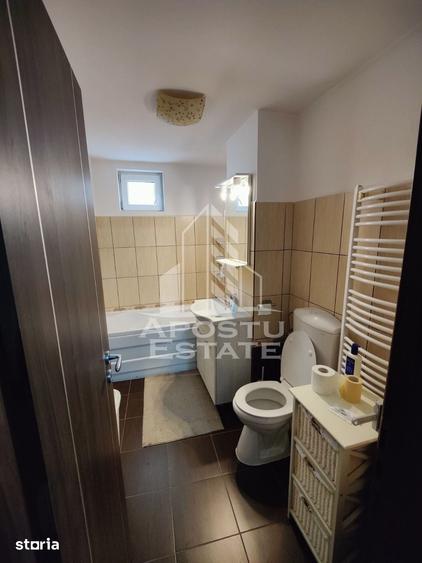 Apartament cu 4 camere decomandat în Girocului