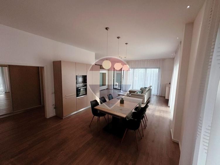 Apartament cu 3 camere decomandat, mobilat în Nord
