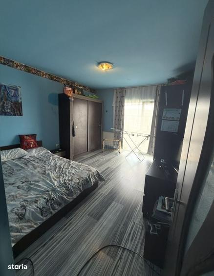 Apartament cu 3 camere semidecomandat, mobilat în Florești — fotografia 3