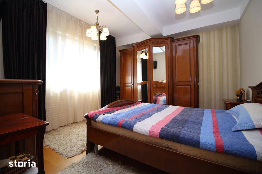 Casă cu 5 camere cu Teren 500 Mp în Cernica