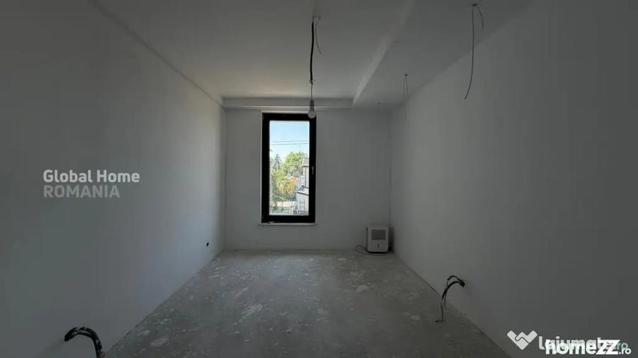 Casă cu 5 camere cu Teren 255 Mp în Străulești