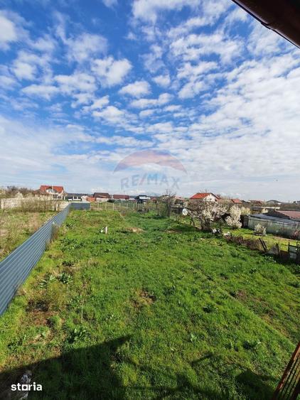 Casă cu 3 camere cu Teren 956 Mp în Bucovăț