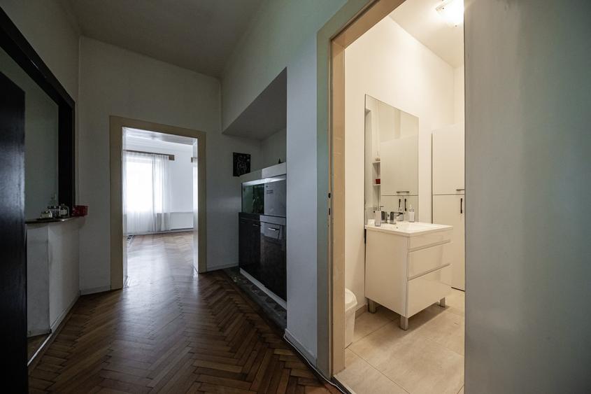 Casă individuală cu 4 camere cu Canalizare în Odobescu
