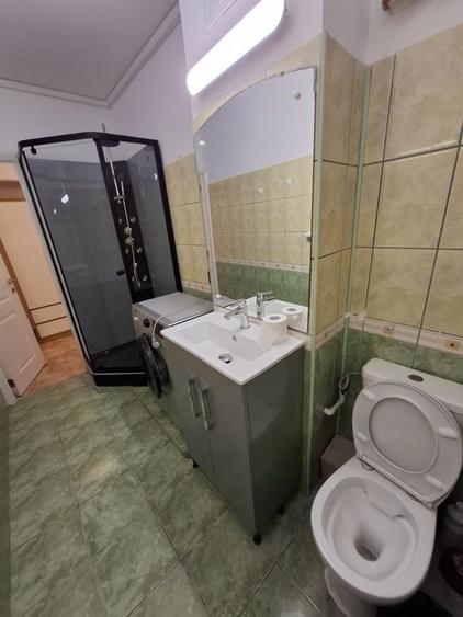 Apartament cu 2 camere nedecomandat în Central