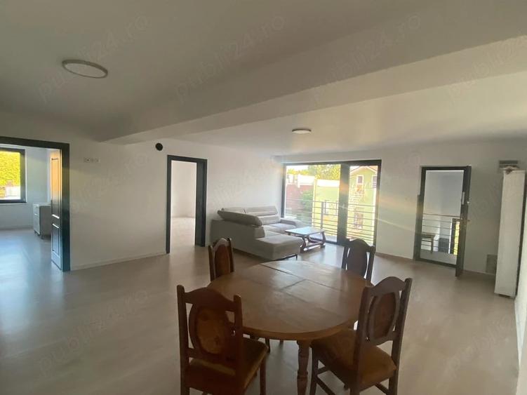 Apartament cu 3 camere semidecomandat în Central