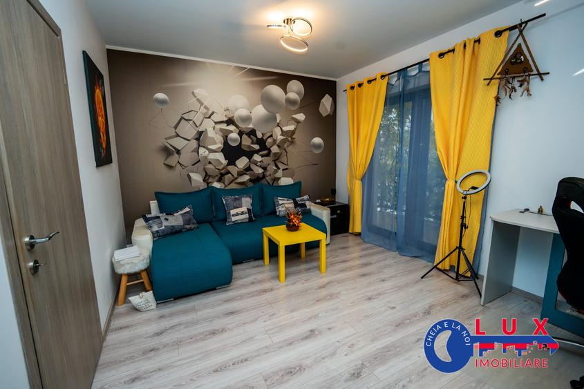 Casă individuală cu 5 camere cu Garaj în Mineri