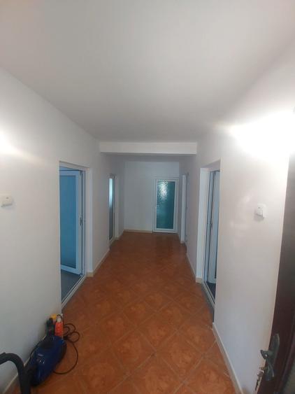 Casă cu 4 camere în Biruința