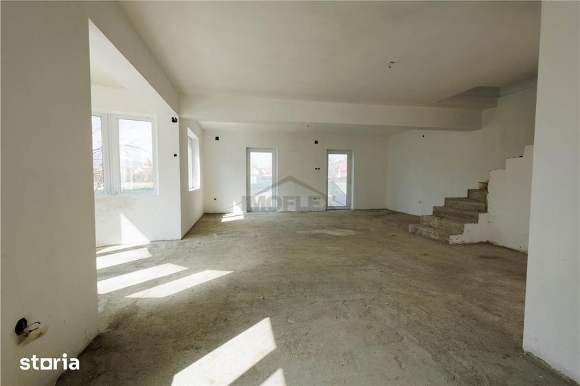 Casă cu 5 camere cu Teren 319 Mp în Central