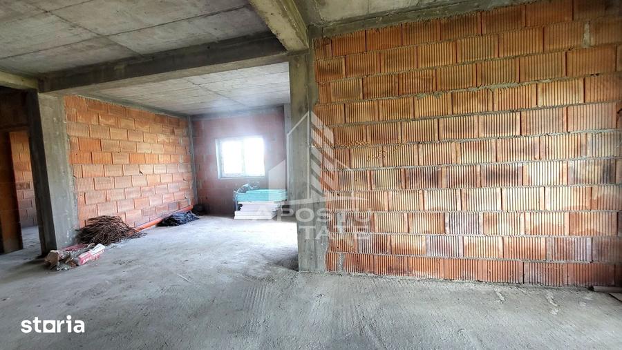 Casă cu 5 camere cu Teren 790 Mp în Circumvalațiunii