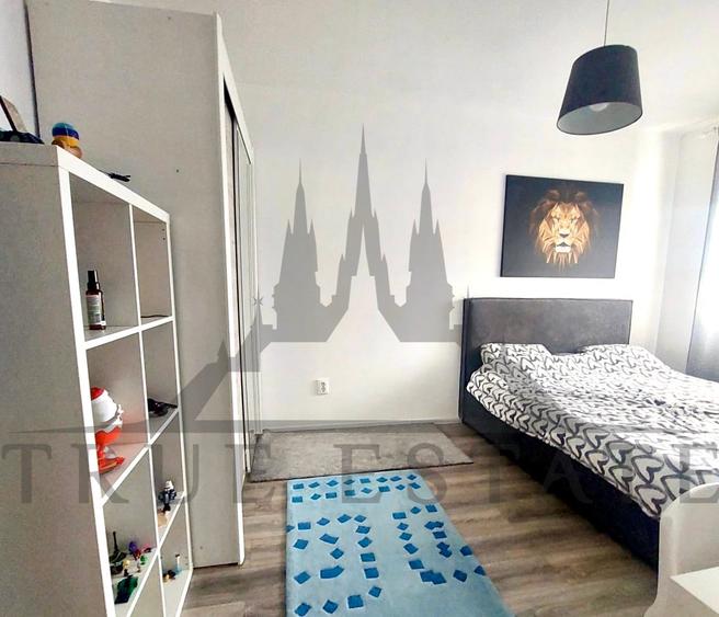 Duplex cu 4 camere cu Canalizare în Sânpetru