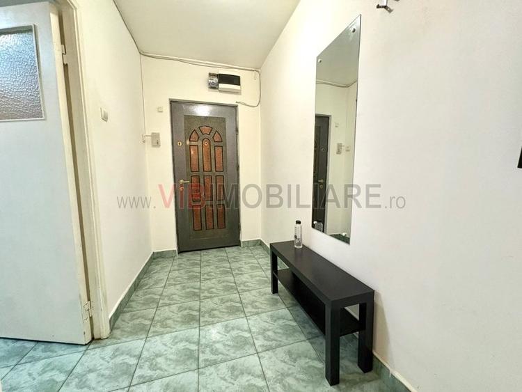 Apartament cu 3 camere decomandat în Gara de Nord