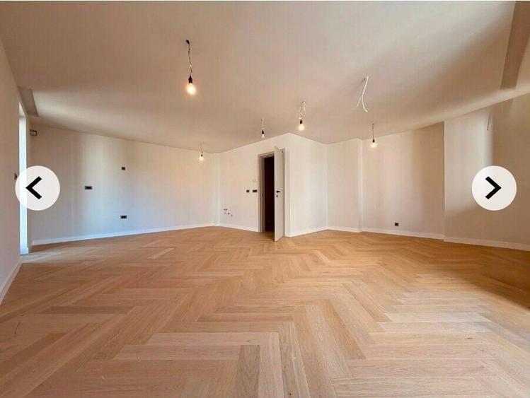 Apartament cu 4 camere decomandat în Iancu Nicolae