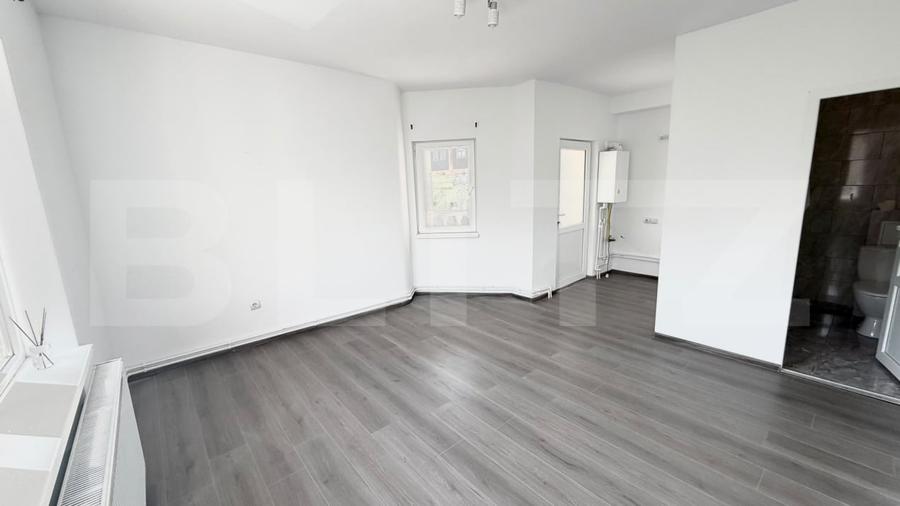 Spațiu comercial, de 20 mp, în Cetate
