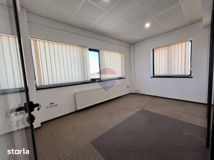 Spațiu comercial, de 350 mp, în Central