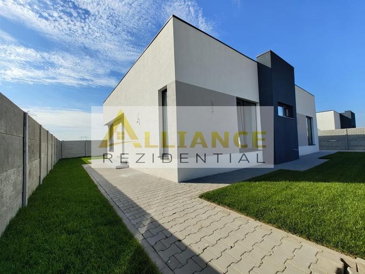 Casă individuală cu 4 camere cu Canalizare în Berceni
