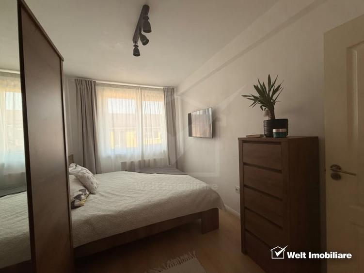 Apartament cu 3 camere decomandat, mobilat în Florești