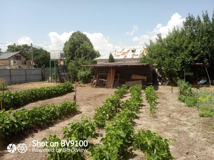Casă cu 4 camere în Sihlea