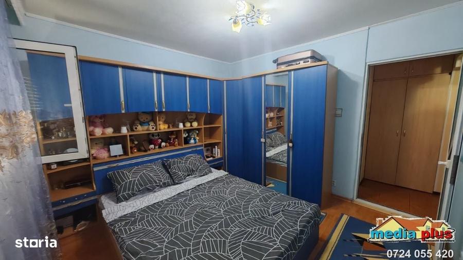 Apartament cu 2 camere decomandat în Sârbi
