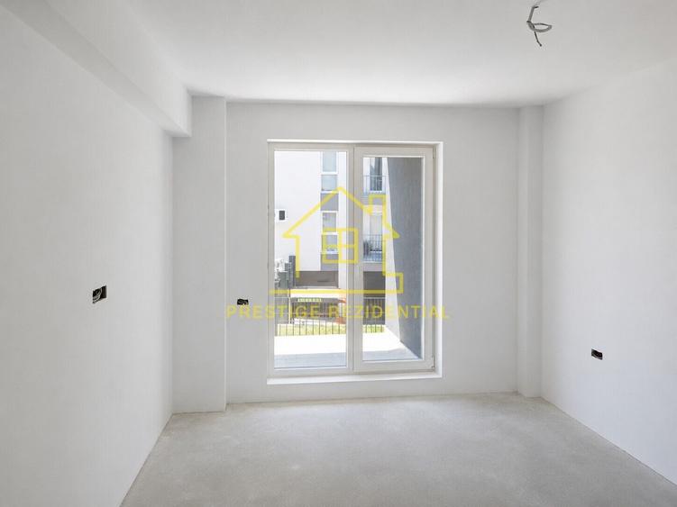 Apartament cu 3 camere decomandat în Theodor Pallady