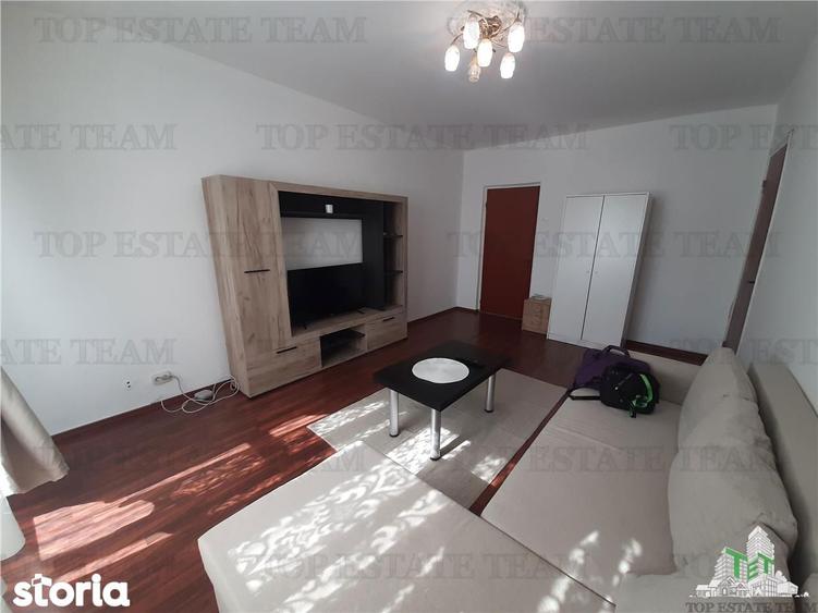 Apartament cu 3 camere decomandat, mobilat în Pantelimon