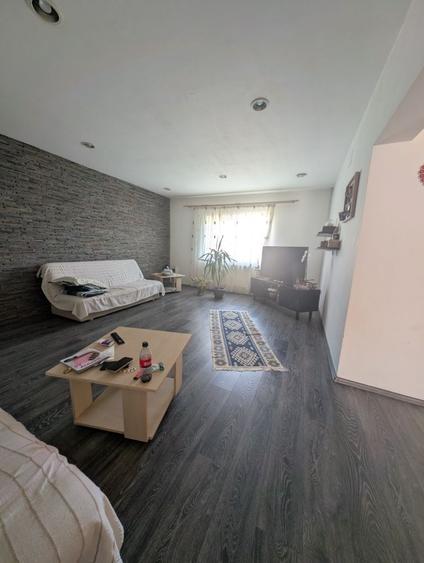 Casă cu 3 camere în Valu lui Traian