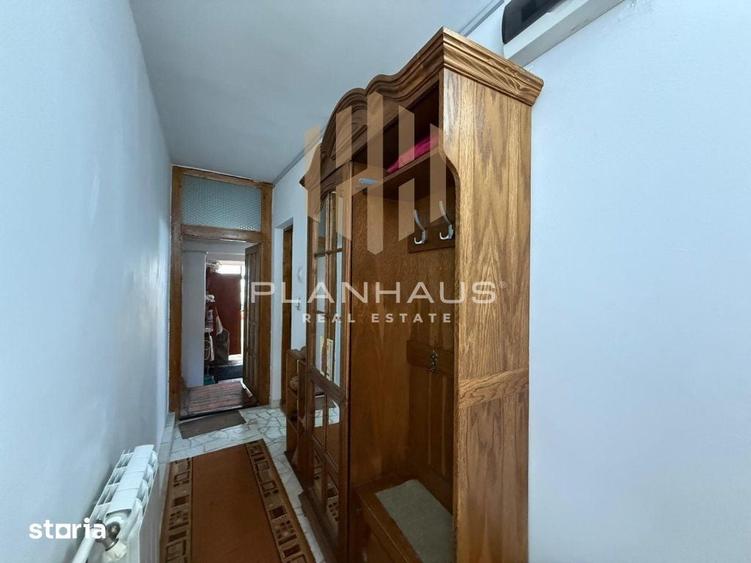 Apartament cu 4 camere în Valea Roșie