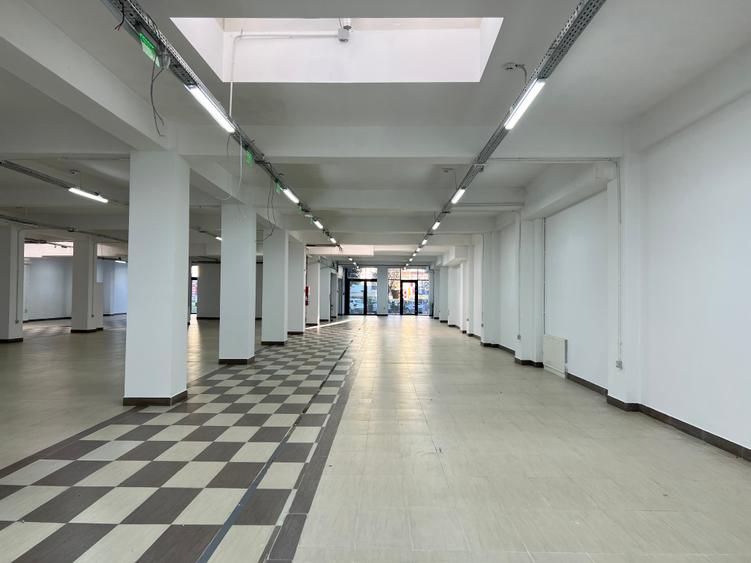 Spațiu comercial, de 823.5 mp, în Semicentral