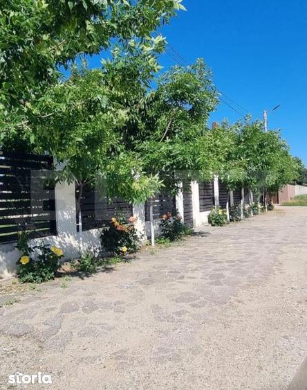 Casă cu 4 camere cu Teren 354 Mp în Malu Mare