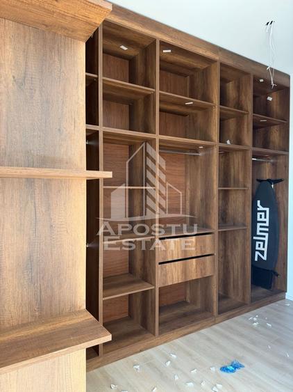 Apartament cu 4 camere decomandat, mobilat în Torontalului
