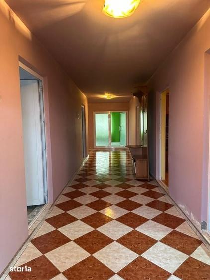Casă cu 4 camere cu Teren 1105 Mp în Târgșoru Vechi