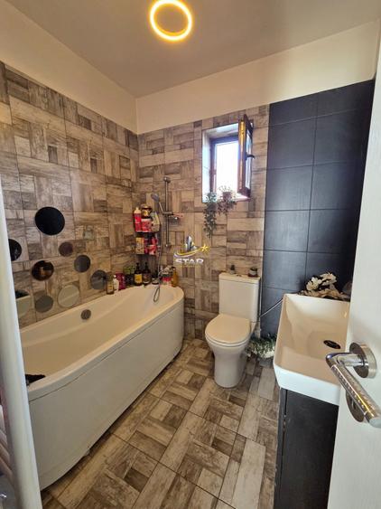 Casă cu 4 camere cu Canalizare în Haliu