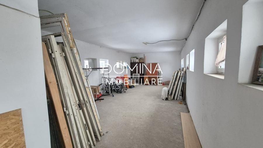 Spațiu comercial, de 300 mp, în Bâlteni