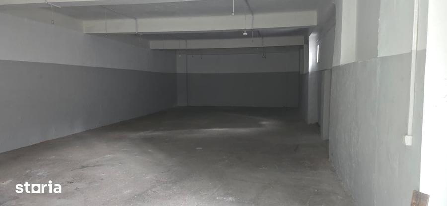 Spațiu comercial, de 1,040 mp, în Titulescu