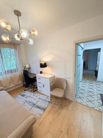 Apartament cu 3 camere semidecomandat, mobilat în Țiglina 1