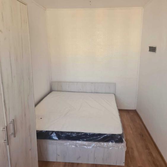 Apartament cu 3 camere semidecomandat în Ciric