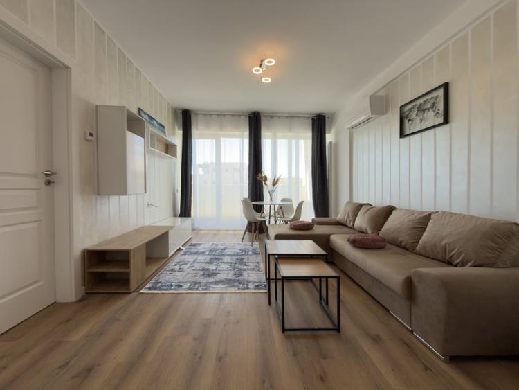 Apartament cu 2 camere decomandat, mobilat în Mamaia-Sat