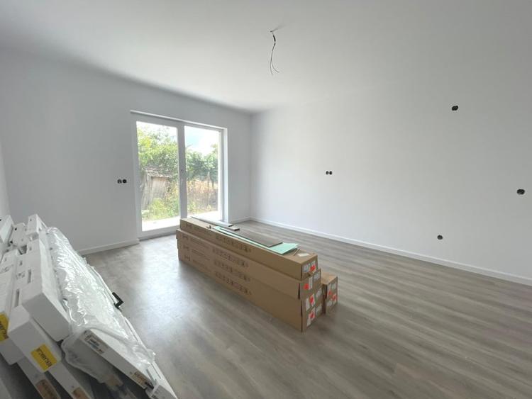 Casă cu 3 camere cu Canalizare în Ampoi 3