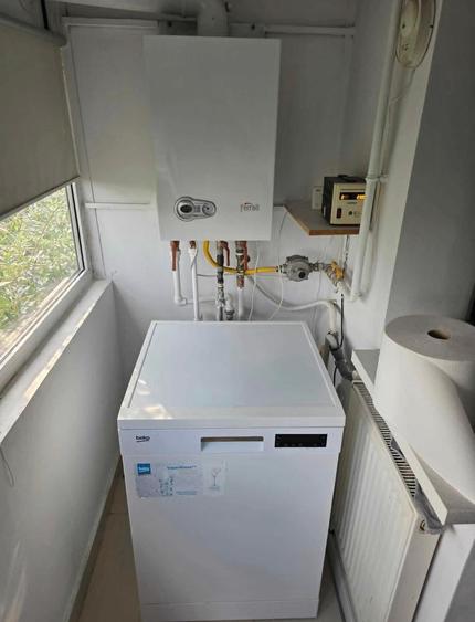 Apartament cu 3 camere decomandat, mobilat în Gării
