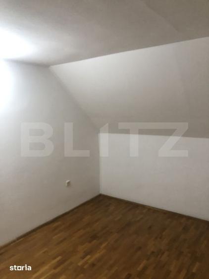 Casă cu 4 camere cu Teren 3100 Mp în Central