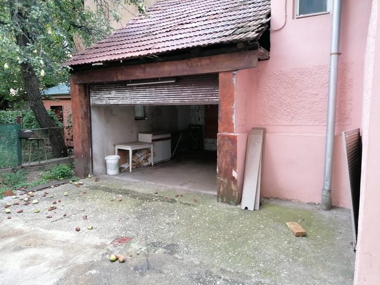 Casă cu 3 camere cu Canalizare în Craiter